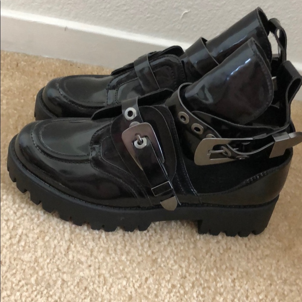 Windsor Buckle boots